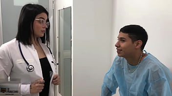 A uber-sexy doc gives a patient a deep-throat fellatio and trains him to plow her for treatment